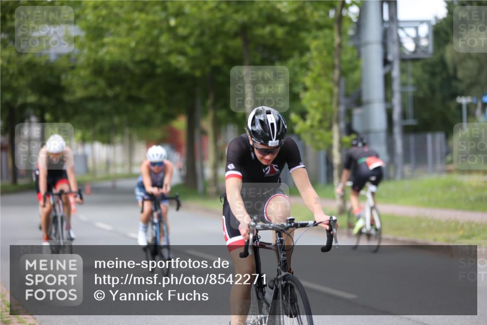 10.08.2025 - GEWOBA Citytriathlon Bremen Yannick Fuchs http://msf.ph/oto/8542271 10.08.2025 12:47:48 Radfahren 566, 587, 590, 679, 745, 801, 884, 916, 941, 943, 951 meine-sportfotos.de