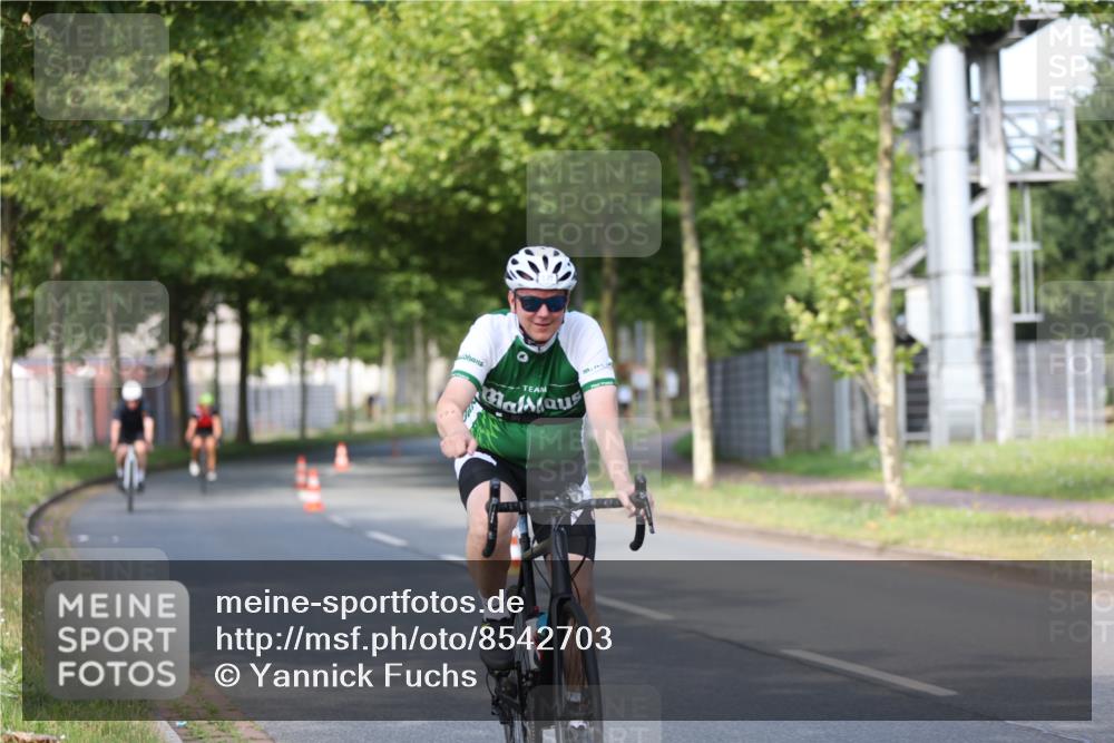 10.08.2025 - GEWOBA Citytriathlon Bremen Yannick Fuchs http://msf.ph/oto/8542703 10.08.2025 10:42:00 Radfahren 9, 41, 177, 223, 410 meine-sportfotos.de