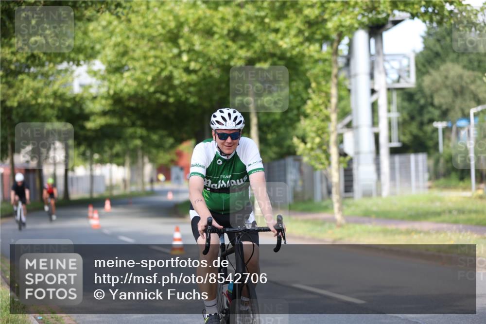 10.08.2025 - GEWOBA Citytriathlon Bremen Yannick Fuchs http://msf.ph/oto/8542706 10.08.2025 10:42:00 Radfahren 9, 41, 177, 223, 410 meine-sportfotos.de