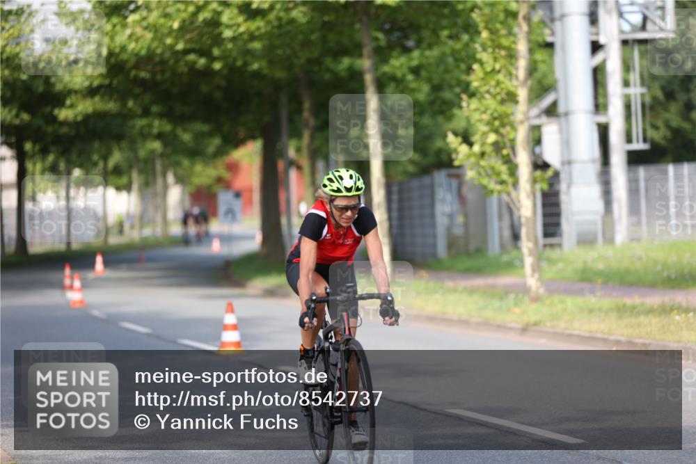 10.08.2025 - GEWOBA Citytriathlon Bremen Yannick Fuchs http://msf.ph/oto/8542737 10.08.2025 10:42:04 Radfahren 9, 41, 131, 177, 223, 410 meine-sportfotos.de