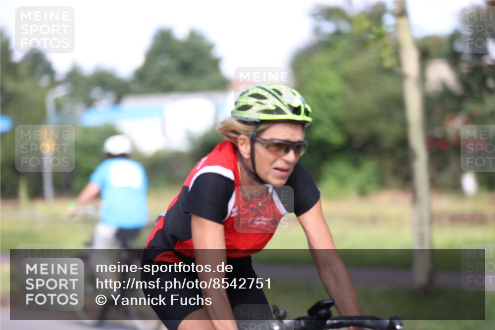 10.08.2025 - GEWOBA Citytriathlon Bremen Yannick Fuchs http://msf.ph/oto/8542751 10.08.2025 10:42:05 Radfahren 41, 131, 177, 223 meine-sportfotos.de