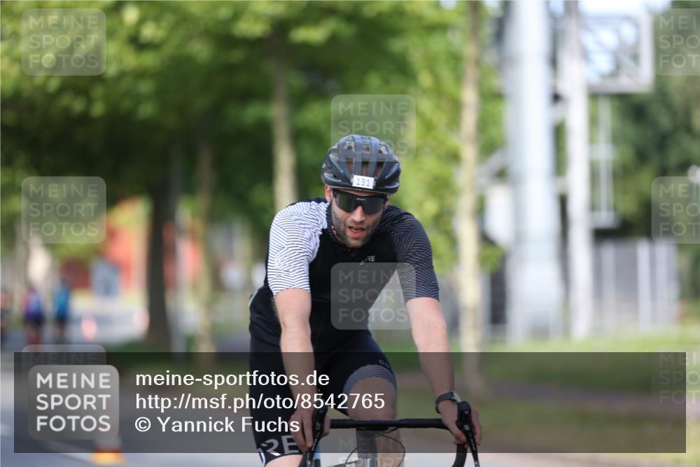 10.08.2025 - GEWOBA Citytriathlon Bremen Yannick Fuchs http://msf.ph/oto/8542765 10.08.2025 10:42:16 Radfahren 25, 41, 131, 167, 189 meine-sportfotos.de