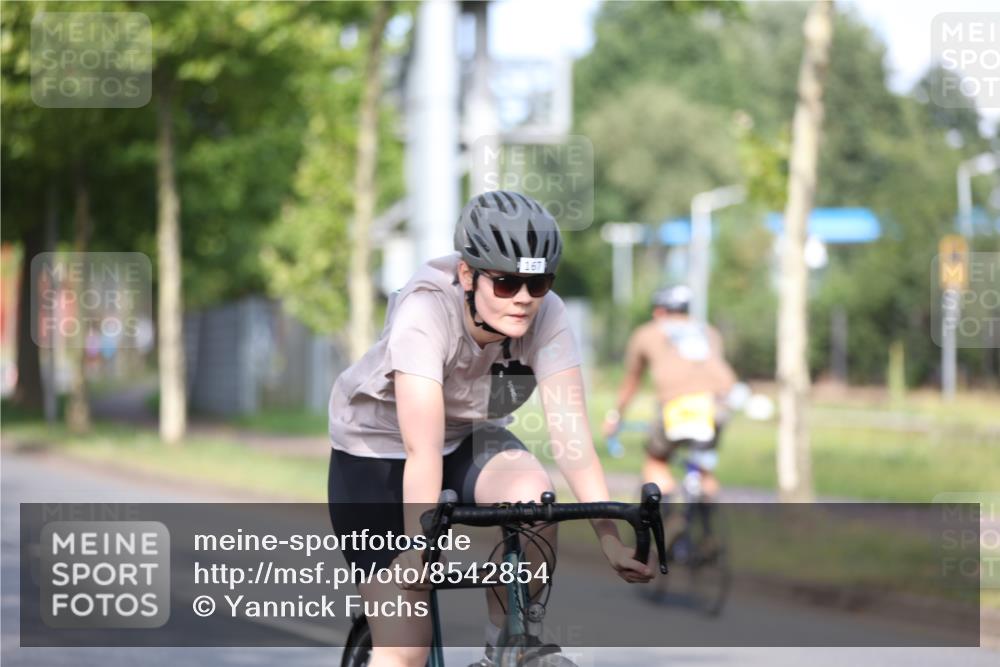 10.08.2025 - GEWOBA Citytriathlon Bremen Yannick Fuchs http://msf.ph/oto/8542854 10.08.2025 10:42:30 Radfahren 13, 17, 25, 89, 167, 175, 189, 199 meine-sportfotos.de