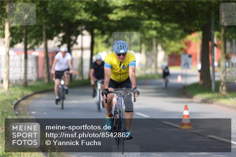 10.08.2025 - GEWOBA Citytriathlon Bremen Yannick Fuchs http://msf.ph/oto/8542862 10.08.2025 10:42:32 Radfahren 13, 17, 89, 167, 175, 189, 199 meine-sportfotos.de