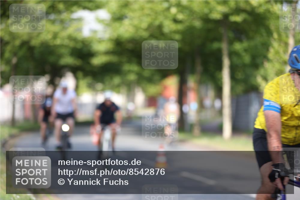 10.08.2025 - GEWOBA Citytriathlon Bremen Yannick Fuchs http://msf.ph/oto/8542876 10.08.2025 10:42:34 Radfahren 13, 17, 89, 167, 175, 189, 199 meine-sportfotos.de