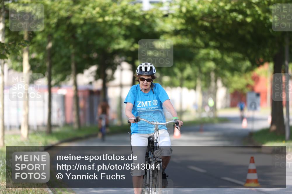 10.08.2025 - GEWOBA Citytriathlon Bremen Yannick Fuchs http://msf.ph/oto/8543044 10.08.2025 10:43:25 Radfahren 27, 51, 53, 361, 415, 422 meine-sportfotos.de