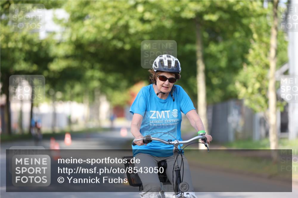 10.08.2025 - GEWOBA Citytriathlon Bremen Yannick Fuchs http://msf.ph/oto/8543050 10.08.2025 10:43:26 Radfahren 27, 51, 53, 361, 415, 422 meine-sportfotos.de