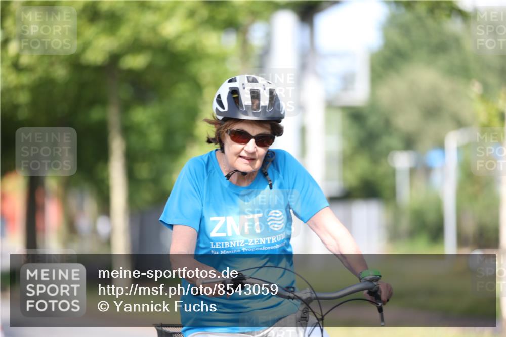 10.08.2025 - GEWOBA Citytriathlon Bremen Yannick Fuchs http://msf.ph/oto/8543059 10.08.2025 10:43:26 Radfahren 27, 51, 53, 361, 415, 422 meine-sportfotos.de