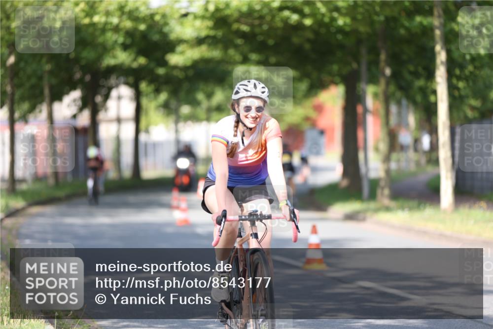 10.08.2025 - GEWOBA Citytriathlon Bremen Yannick Fuchs http://msf.ph/oto/8543177 10.08.2025 10:43:46 Radfahren 53, 179, 217, 425, 487, 507 meine-sportfotos.de