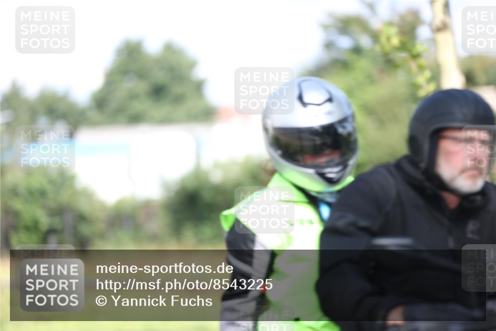 10.08.2025 - GEWOBA Citytriathlon Bremen Yannick Fuchs http://msf.ph/oto/8543225 10.08.2025 10:43:52 Radfahren 179, 217, 425, 487, 507 meine-sportfotos.de