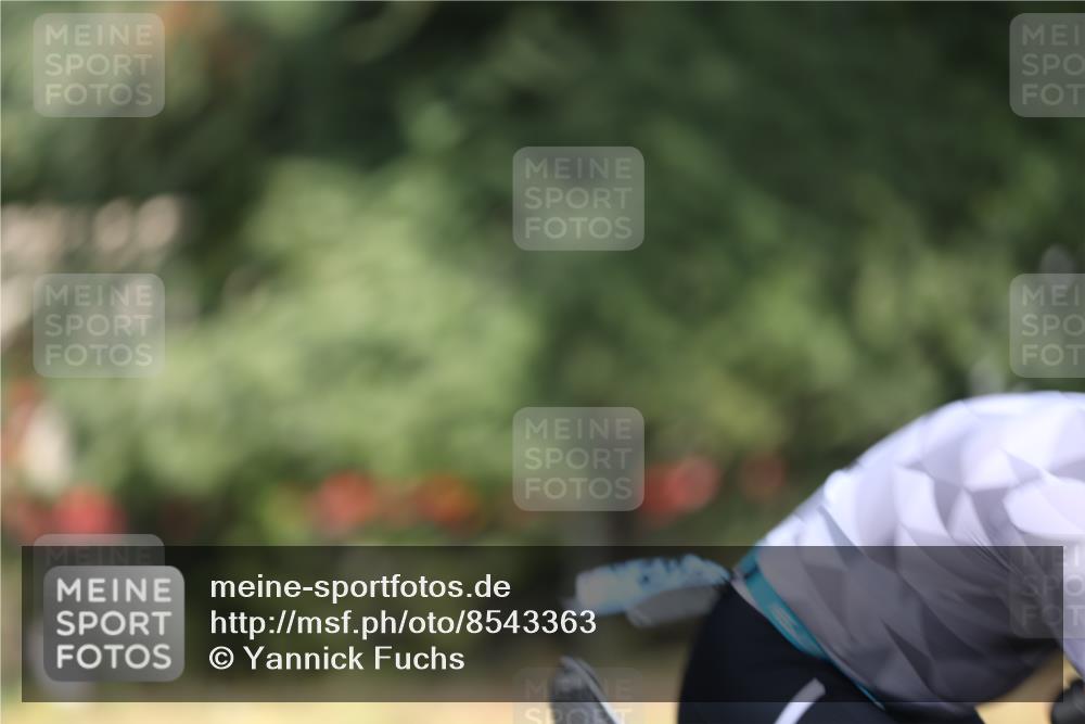 10.08.2025 - GEWOBA Citytriathlon Bremen Yannick Fuchs http://msf.ph/oto/8543363 10.08.2025 10:47:38 Radfahren 205, 433 meine-sportfotos.de