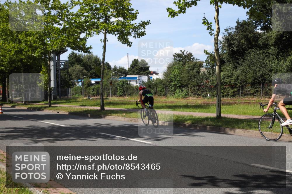 10.08.2025 - GEWOBA Citytriathlon Bremen Yannick Fuchs http://msf.ph/oto/8543465 10.08.2025 14:37:00 Radfahren 57, 78, 106, 164, 227, 239, 240, 256, 257, 263, 314 meine-sportfotos.de