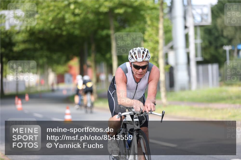 10.08.2025 - GEWOBA Citytriathlon Bremen Yannick Fuchs http://msf.ph/oto/8543559 10.08.2025 10:50:02 Radfahren 147, 406, 408, 432, 441 meine-sportfotos.de