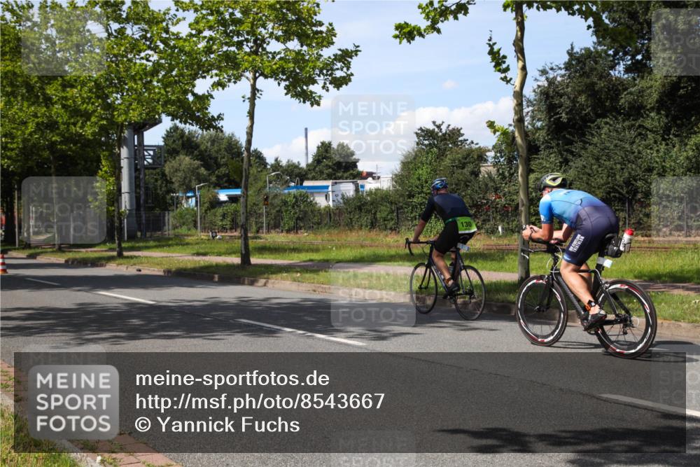 10.08.2025 - GEWOBA Citytriathlon Bremen Yannick Fuchs http://msf.ph/oto/8543667 10.08.2025 14:38:18 Radfahren 30, 54, 81, 147, 152, 162, 295 meine-sportfotos.de