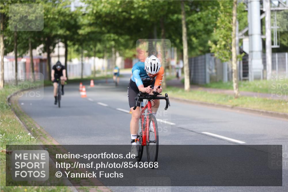 10.08.2025 - GEWOBA Citytriathlon Bremen Yannick Fuchs http://msf.ph/oto/8543668 10.08.2025 10:50:26 Radfahren 97, 161, 389, 406, 409, 426, 428 meine-sportfotos.de