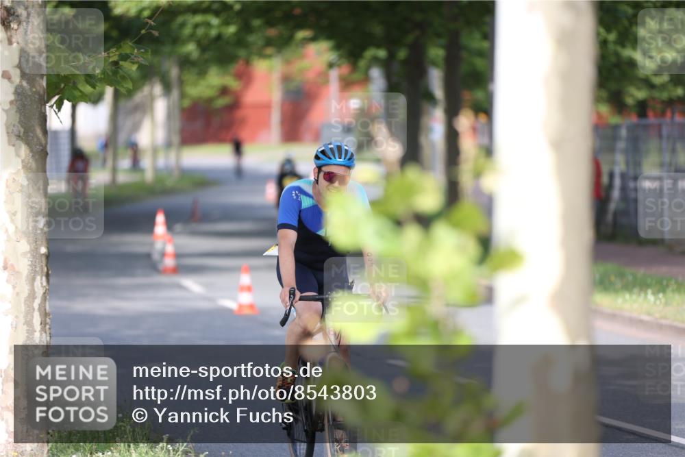 10.08.2025 - GEWOBA Citytriathlon Bremen Yannick Fuchs http://msf.ph/oto/8543803 10.08.2025 10:52:53 Radfahren 21, 43, 400, 413 meine-sportfotos.de