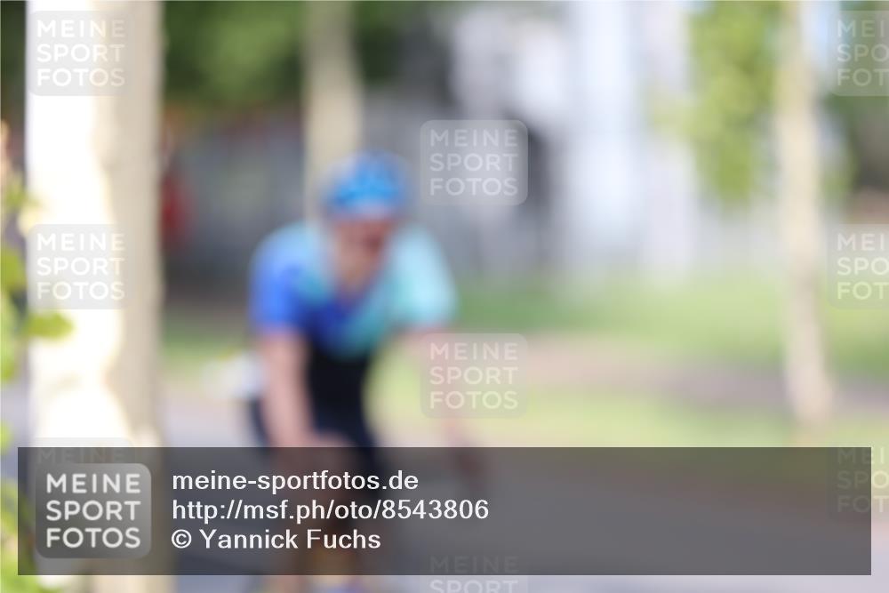 10.08.2025 - GEWOBA Citytriathlon Bremen Yannick Fuchs http://msf.ph/oto/8543806 10.08.2025 10:52:54 Radfahren 21, 358, 400, 413 meine-sportfotos.de