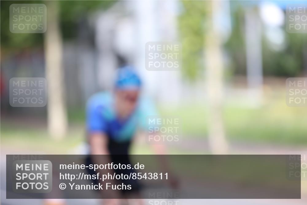 10.08.2025 - GEWOBA Citytriathlon Bremen Yannick Fuchs http://msf.ph/oto/8543811 10.08.2025 10:52:54 Radfahren 21, 358, 400, 413 meine-sportfotos.de