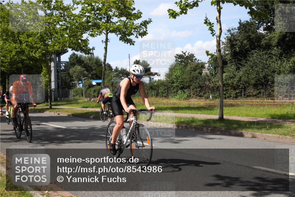 10.08.2025 - GEWOBA Citytriathlon Bremen Yannick Fuchs http://msf.ph/oto/8543986 10.08.2025 14:41:16 Radfahren 36, 103, 142, 204, 249, 253, 266, 280, 353, 431, 432, 476, 477 meine-sportfotos.de