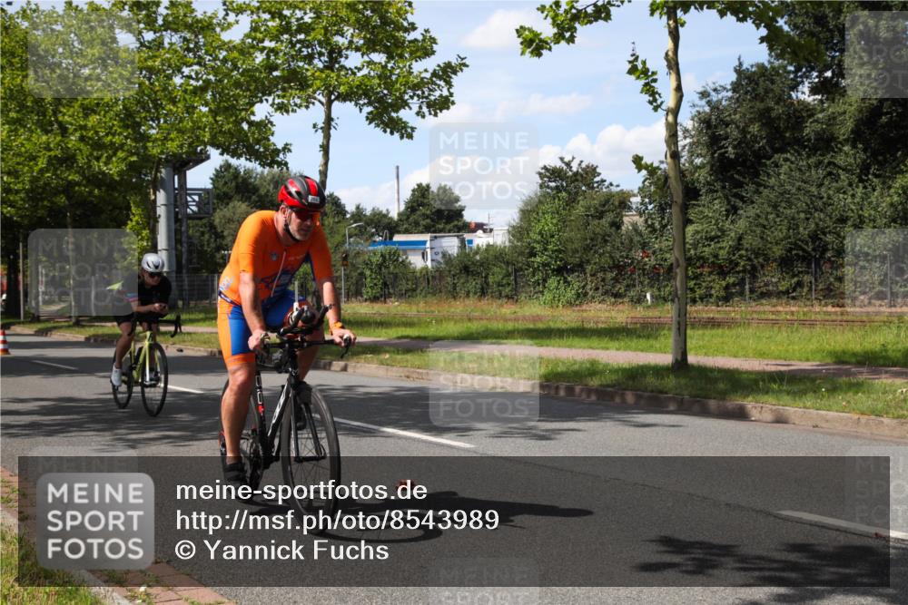 10.08.2025 - GEWOBA Citytriathlon Bremen Yannick Fuchs http://msf.ph/oto/8543989 10.08.2025 14:41:16 Radfahren 36, 103, 142, 204, 249, 253, 266, 280, 353, 431, 432, 476, 477 meine-sportfotos.de