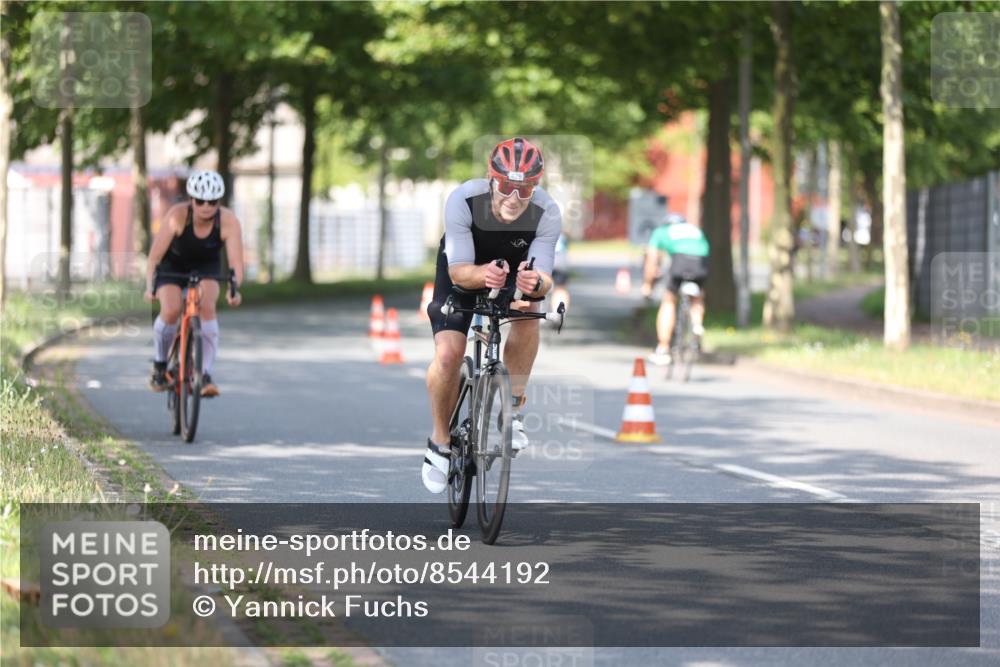 10.08.2025 - GEWOBA Citytriathlon Bremen Yannick Fuchs http://msf.ph/oto/8544192 10.08.2025 10:56:16 Radfahren 69, 99, 115, 119, 401, 429, 464, 466, 497 meine-sportfotos.de