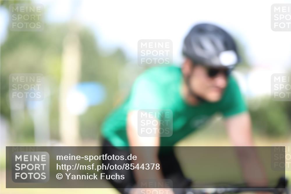 10.08.2025 - GEWOBA Citytriathlon Bremen Yannick Fuchs http://msf.ph/oto/8544378 10.08.2025 10:57:08 Radfahren 5, 77, 101, 233, 454 meine-sportfotos.de