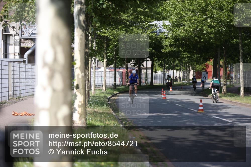 10.08.2025 - GEWOBA Citytriathlon Bremen Yannick Fuchs http://msf.ph/oto/8544721 10.08.2025 10:58:33 Radfahren 95, 165, 221, 402, 506 meine-sportfotos.de