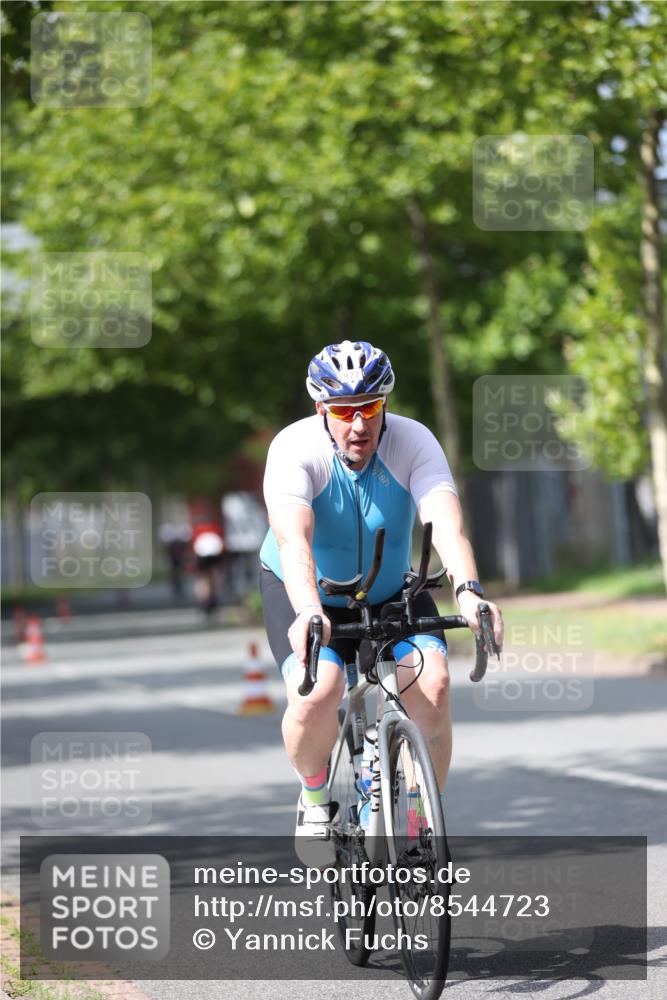 10.08.2025 - GEWOBA Citytriathlon Bremen Yannick Fuchs http://msf.ph/oto/8544723 10.08.2025 12:55:15 Radfahren 696, 714, 761, 766, 794, 877, 982, 1015 meine-sportfotos.de