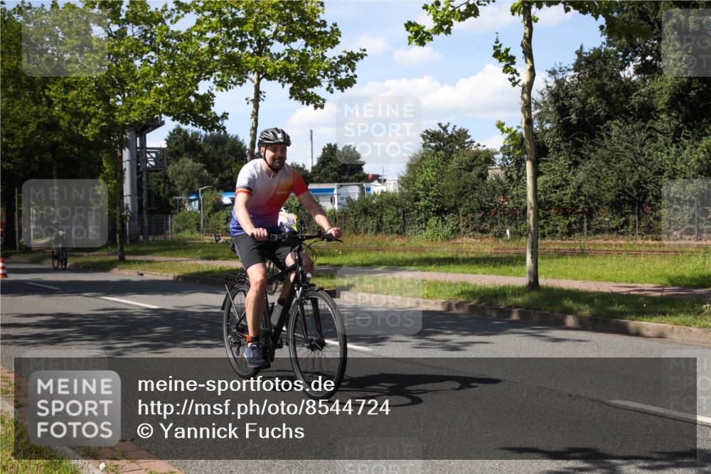 10.08.2025 - GEWOBA Citytriathlon Bremen Yannick Fuchs http://msf.ph/oto/8544724 10.08.2025 14:53:28 Radfahren 188, 419 meine-sportfotos.de