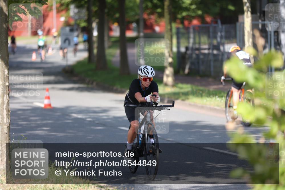 10.08.2025 - GEWOBA Citytriathlon Bremen Yannick Fuchs http://msf.ph/oto/8544849 10.08.2025 10:59:57 Radfahren 47, 141, 197, 201, 417, 475, 482, 498 meine-sportfotos.de