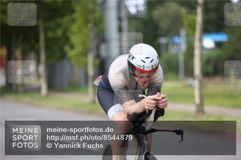 10.08.2025 - GEWOBA Citytriathlon Bremen Yannick Fuchs http://msf.ph/oto/8544879 10.08.2025 12:55:57 Radfahren 636, 765, 779, 784, 883, 890, 896, 1024, 1025 meine-sportfotos.de