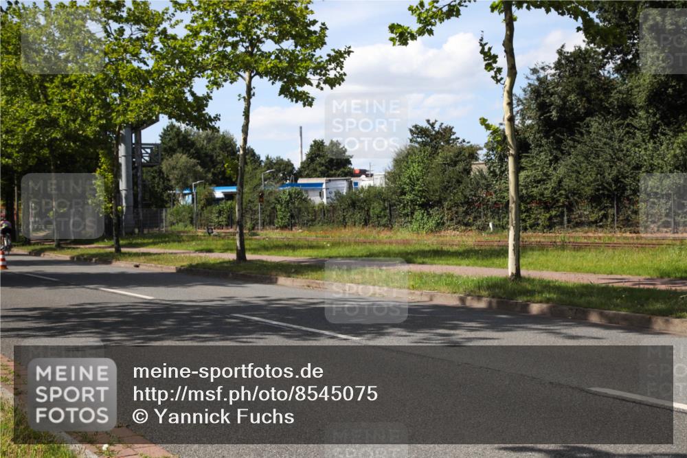 10.08.2025 - GEWOBA Citytriathlon Bremen Yannick Fuchs http://msf.ph/oto/8545075 10.08.2025 15:03:42 Radfahren  meine-sportfotos.de