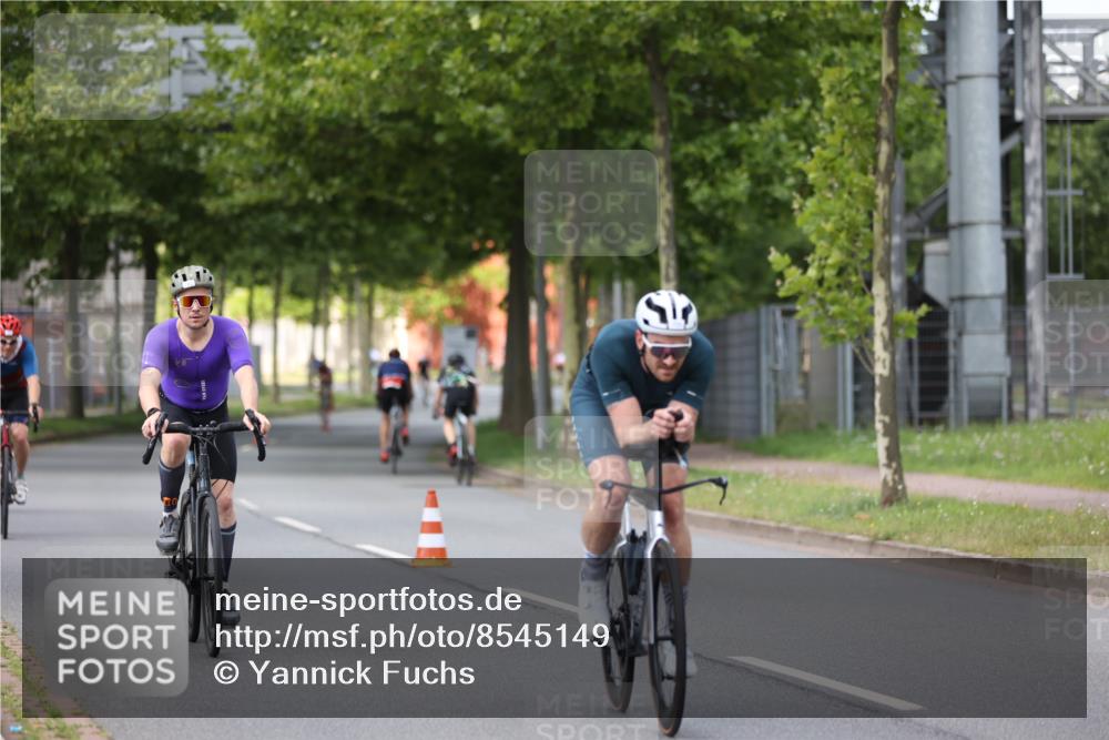 10.08.2025 - GEWOBA Citytriathlon Bremen Yannick Fuchs http://msf.ph/oto/8545149 10.08.2025 12:56:35 Radfahren 555, 567, 678, 706, 721, 737, 749, 772, 782, 814, 815, 831, 844 meine-sportfotos.de