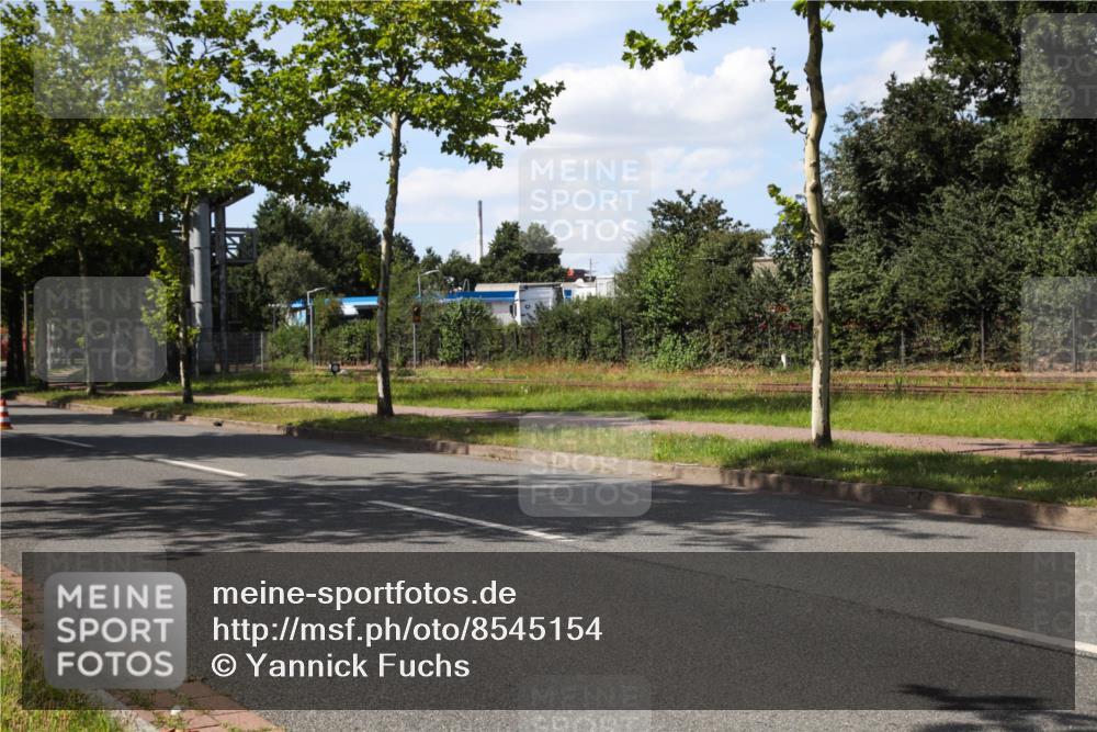 10.08.2025 - GEWOBA Citytriathlon Bremen Yannick Fuchs http://msf.ph/oto/8545154 10.08.2025 15:03:50 Radfahren  meine-sportfotos.de