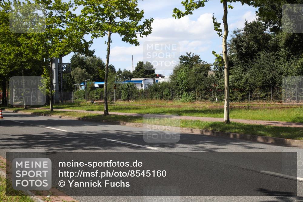 10.08.2025 - GEWOBA Citytriathlon Bremen Yannick Fuchs http://msf.ph/oto/8545160 10.08.2025 15:03:51 Radfahren  meine-sportfotos.de