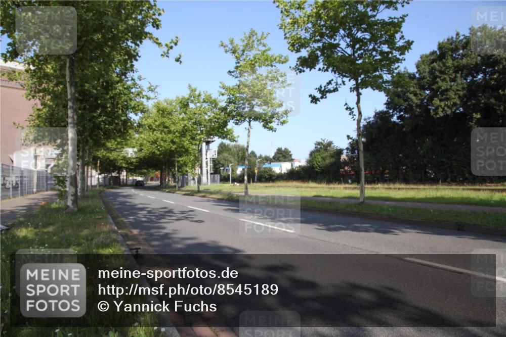 10.08.2025 - GEWOBA Citytriathlon Bremen Yannick Fuchs http://msf.ph/oto/8545189 10.08.2025 09:39:10 Radfahren  meine-sportfotos.de