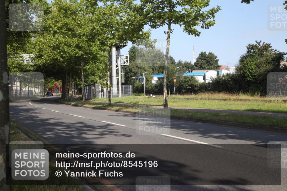 10.08.2025 - GEWOBA Citytriathlon Bremen Yannick Fuchs http://msf.ph/oto/8545196 10.08.2025 09:42:25 Radfahren  meine-sportfotos.de