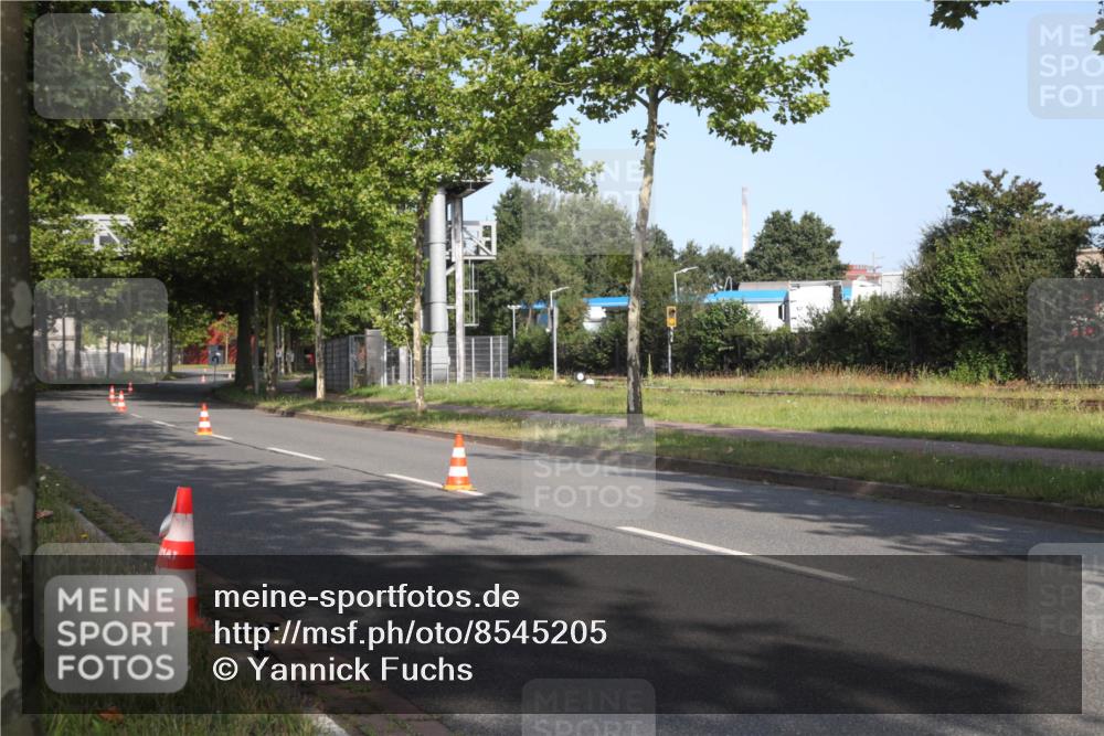 10.08.2025 - GEWOBA Citytriathlon Bremen Yannick Fuchs http://msf.ph/oto/8545205 10.08.2025 09:55:30 Radfahren  meine-sportfotos.de