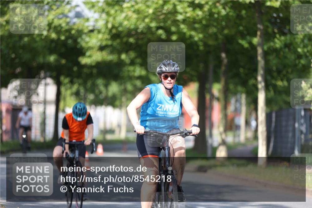 10.08.2025 - GEWOBA Citytriathlon Bremen Yannick Fuchs http://msf.ph/oto/8545218 10.08.2025 11:03:37 Radfahren 13, 55, 167 meine-sportfotos.de