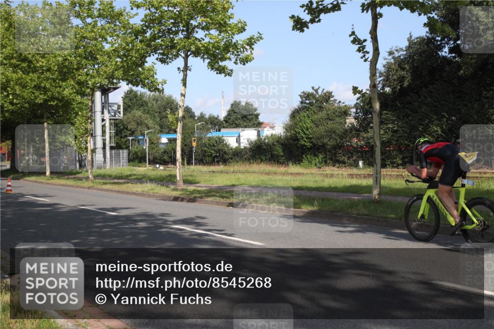 10.08.2025 - GEWOBA Citytriathlon Bremen Yannick Fuchs http://msf.ph/oto/8545268 10.08.2025 10:25:18 Radfahren 368, 438 meine-sportfotos.de