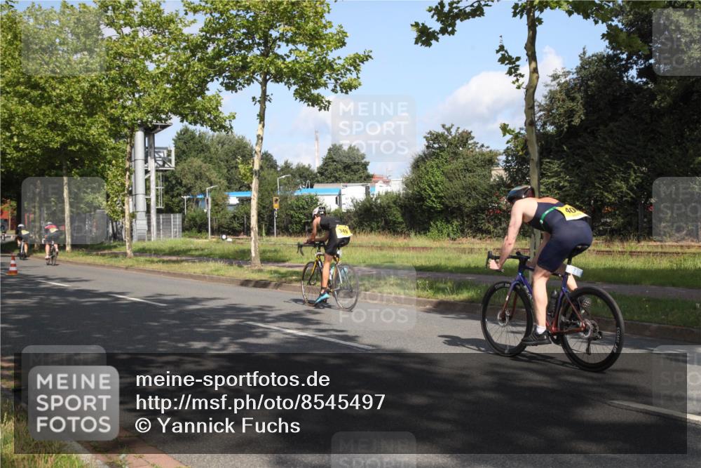 10.08.2025 - GEWOBA Citytriathlon Bremen Yannick Fuchs http://msf.ph/oto/8545497 10.08.2025 10:31:47 Radfahren 370, 405, 407 meine-sportfotos.de