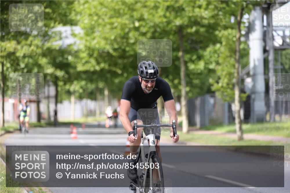 10.08.2025 - GEWOBA Citytriathlon Bremen Yannick Fuchs http://msf.ph/oto/8545503 10.08.2025 12:58:41 Radfahren 609, 762, 795, 802, 870, 885, 910, 921 meine-sportfotos.de