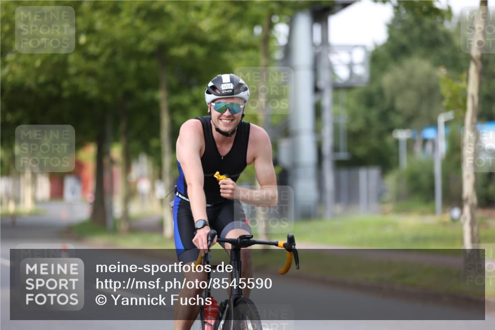 10.08.2025 - GEWOBA Citytriathlon Bremen Yannick Fuchs http://msf.ph/oto/8545590 10.08.2025 11:57:48 Radfahren 657 meine-sportfotos.de