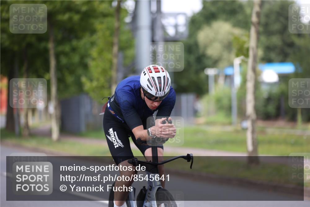 10.08.2025 - GEWOBA Citytriathlon Bremen Yannick Fuchs http://msf.ph/oto/8545641 10.08.2025 11:59:01 Radfahren 612 meine-sportfotos.de