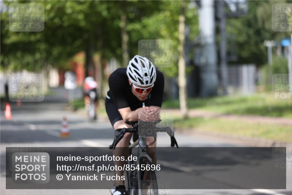 10.08.2025 - GEWOBA Citytriathlon Bremen Yannick Fuchs http://msf.ph/oto/8545696 10.08.2025 12:01:00 Radfahren 579 meine-sportfotos.de