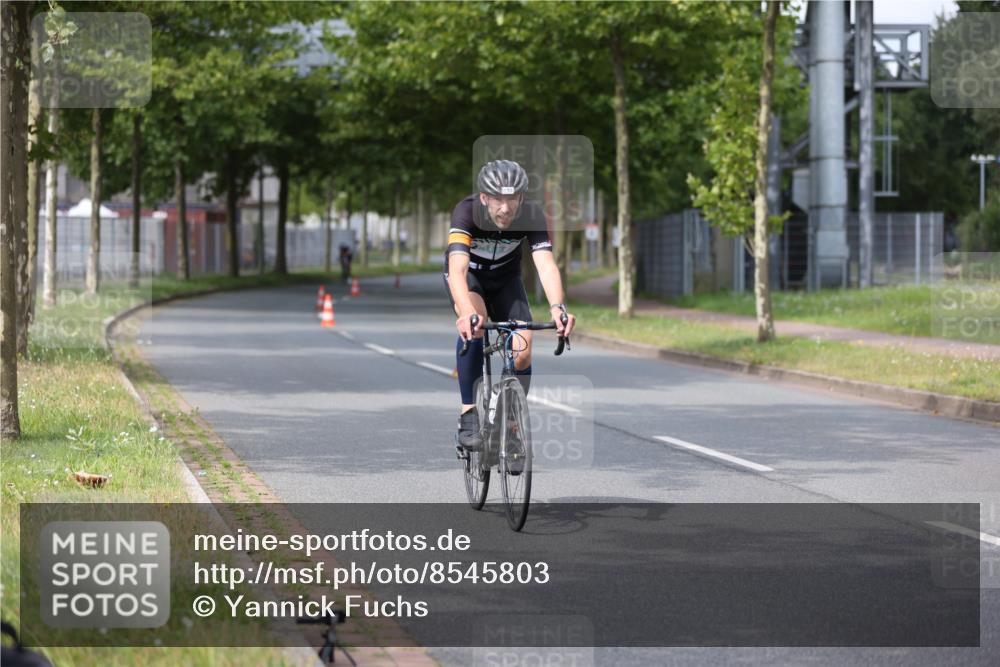 10.08.2025 - GEWOBA Citytriathlon Bremen Yannick Fuchs http://msf.ph/oto/8545803 10.08.2025 12:02:19 Radfahren 584, 844 meine-sportfotos.de