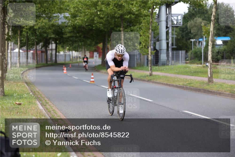 10.08.2025 - GEWOBA Citytriathlon Bremen Yannick Fuchs http://msf.ph/oto/8545822 10.08.2025 12:02:27 Radfahren 584, 844 meine-sportfotos.de