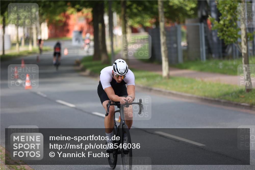 10.08.2025 - GEWOBA Citytriathlon Bremen Yannick Fuchs http://msf.ph/oto/8546036 10.08.2025 12:06:28 Radfahren 554, 580, 614, 634, 658, 714 meine-sportfotos.de