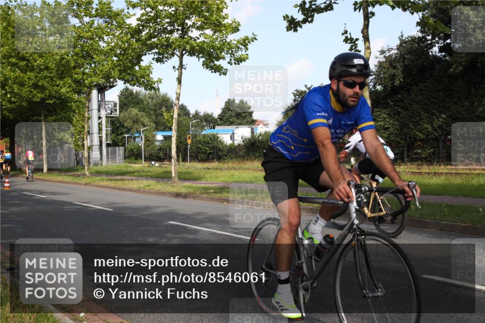 10.08.2025 - GEWOBA Citytriathlon Bremen Yannick Fuchs http://msf.ph/oto/8546061 10.08.2025 10:37:55 Radfahren 69, 375, 402, 458, 474, 501 meine-sportfotos.de