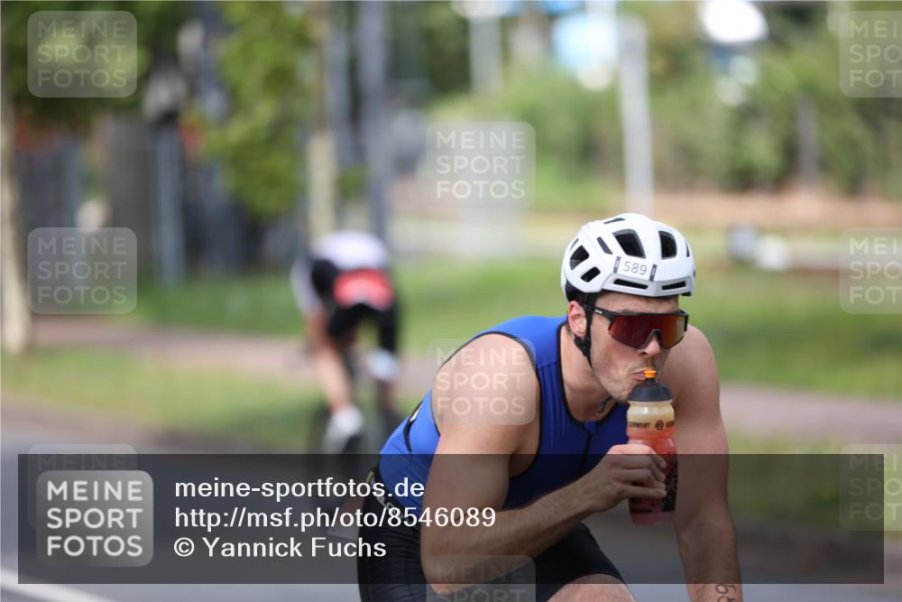 10.08.2025 - GEWOBA Citytriathlon Bremen Yannick Fuchs http://msf.ph/oto/8546089 10.08.2025 12:06:33 Radfahren 580, 613, 614, 634, 658, 714 meine-sportfotos.de